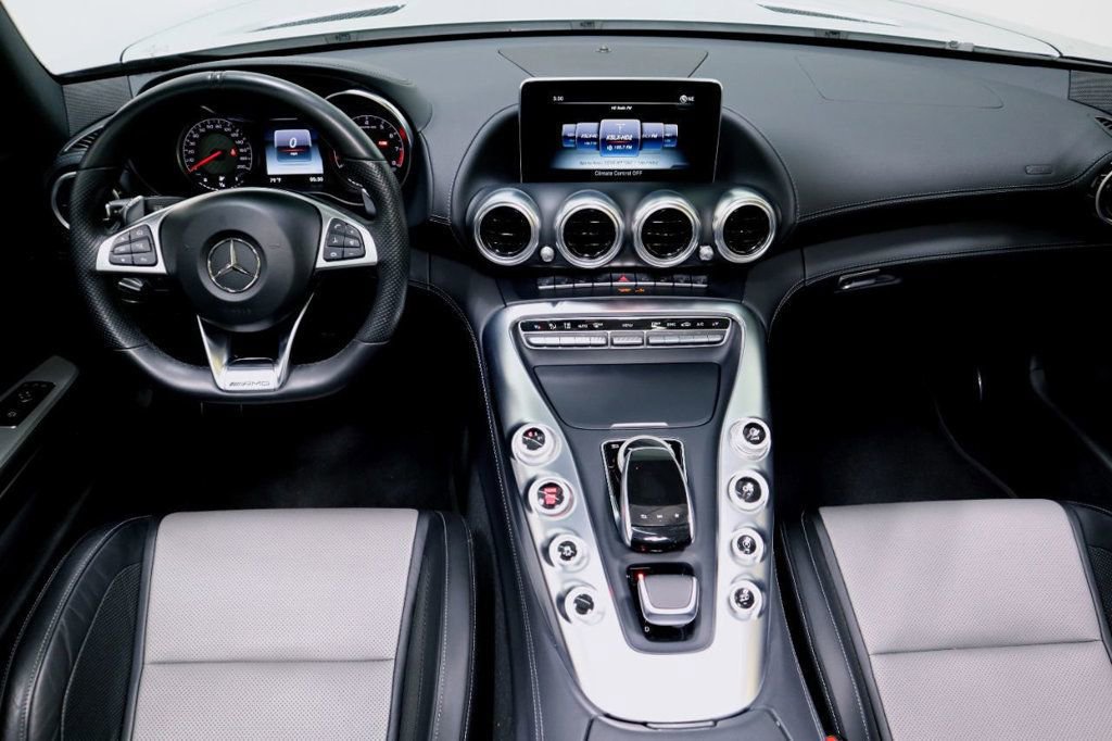 Used 2019 Mercedes-Benz AMG GT image 31