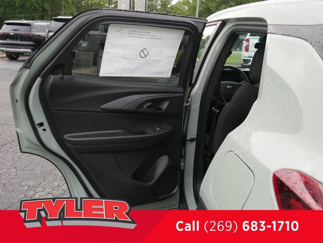 New 2026 Chevrolet TrailBlazer LS w/ LS Convenience Package AWD/4WD image 17