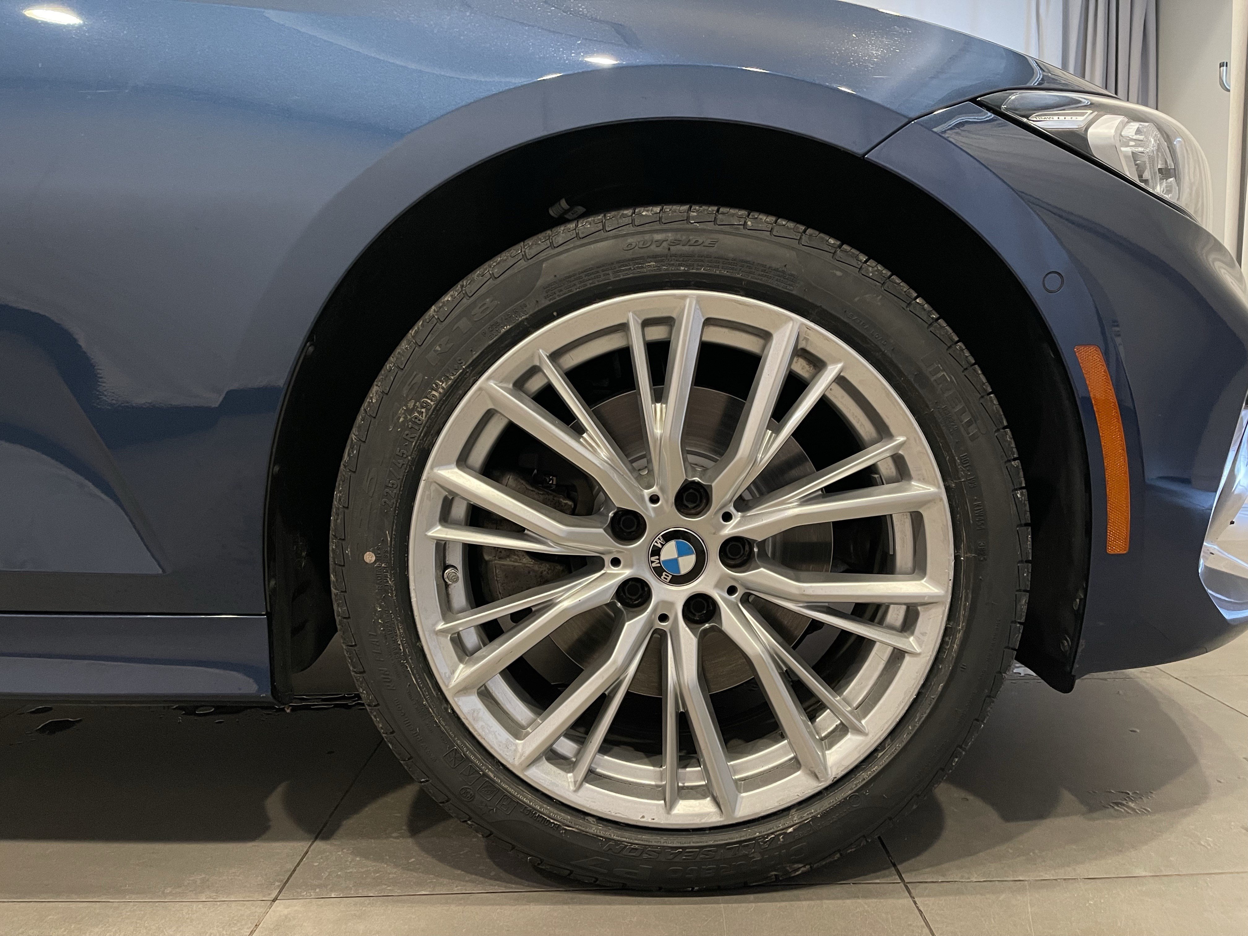 Certified 2023 BMW 330i xDrive Sedan w/ Parking Assistance Package AWD/4WD image 10