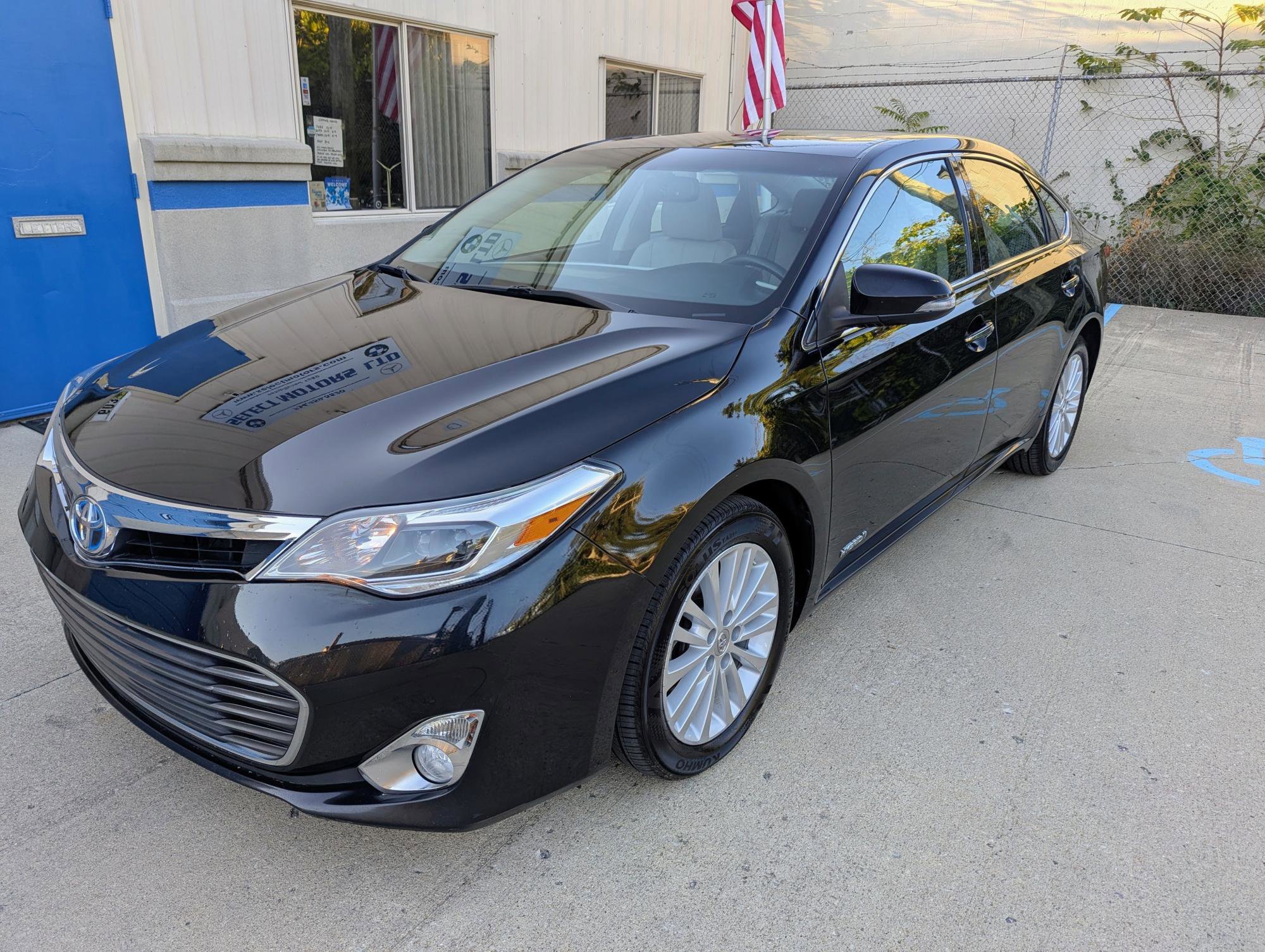 Used 2014 Toyota Avalon Limited