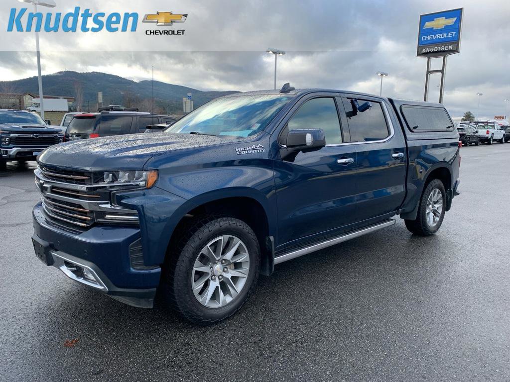 Used 2019 Chevrolet Silverado 1500 High Country w/ Technology Package image 3