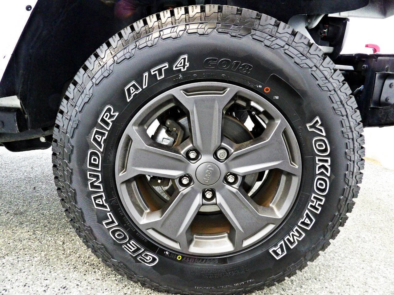 Used 2017 Jeep Wrangler Unlimited Rubicon image 20