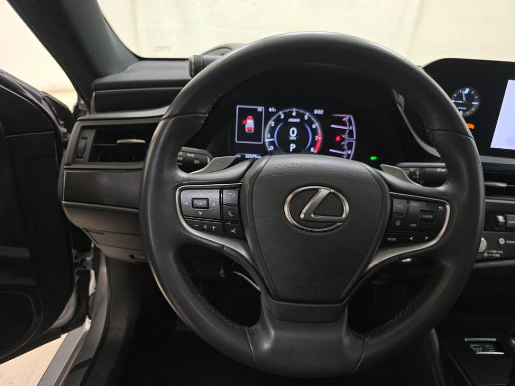 Used 2023 Lexus ES 350 w/ Accessory Package (Z2) FWD image 6