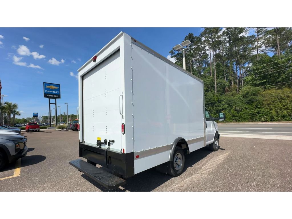New 2025 Chevrolet Express 3500 w/ Power Convenience Package image 3