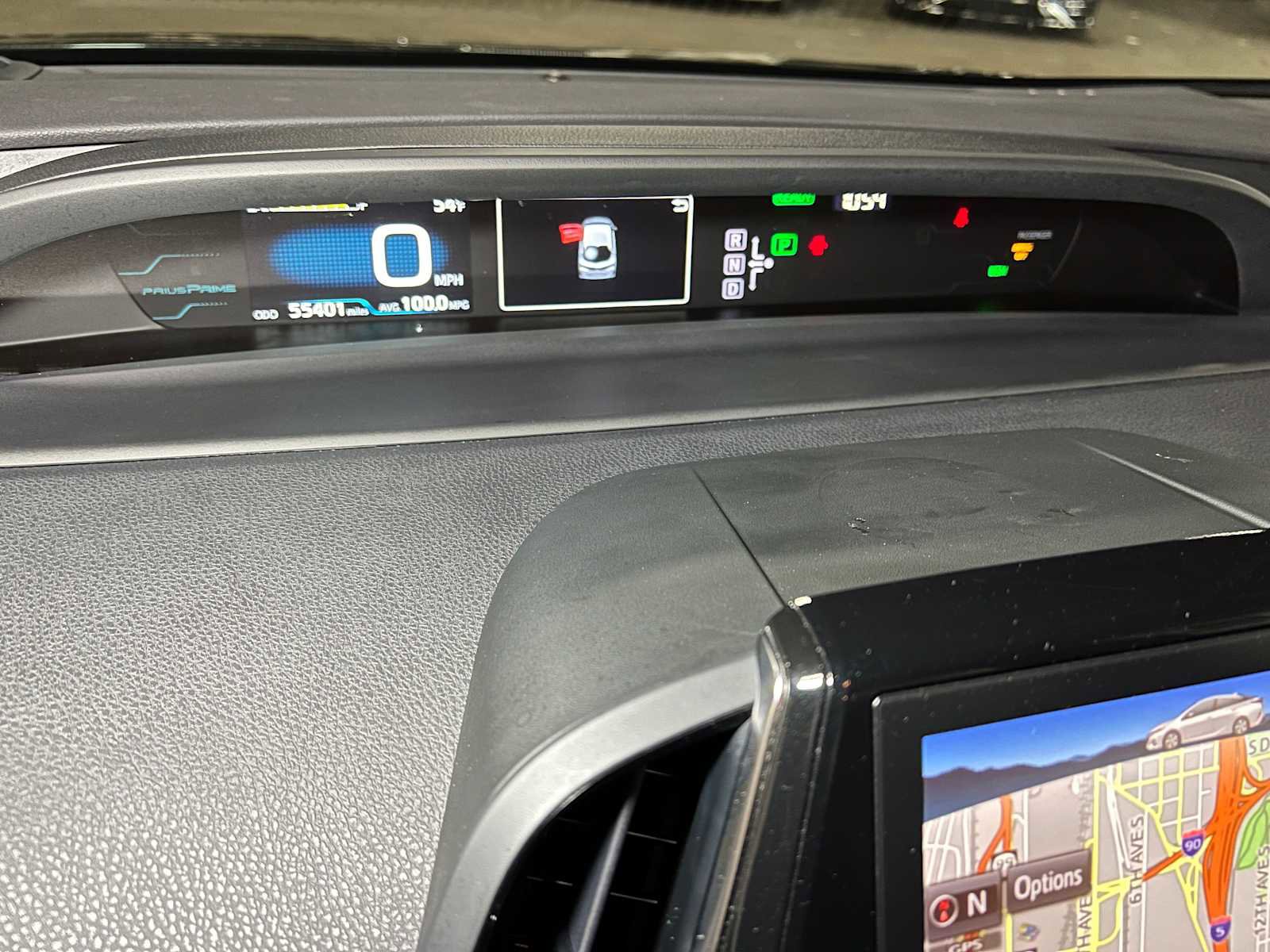 Used 2017 Toyota Prius Prime Premium image 29