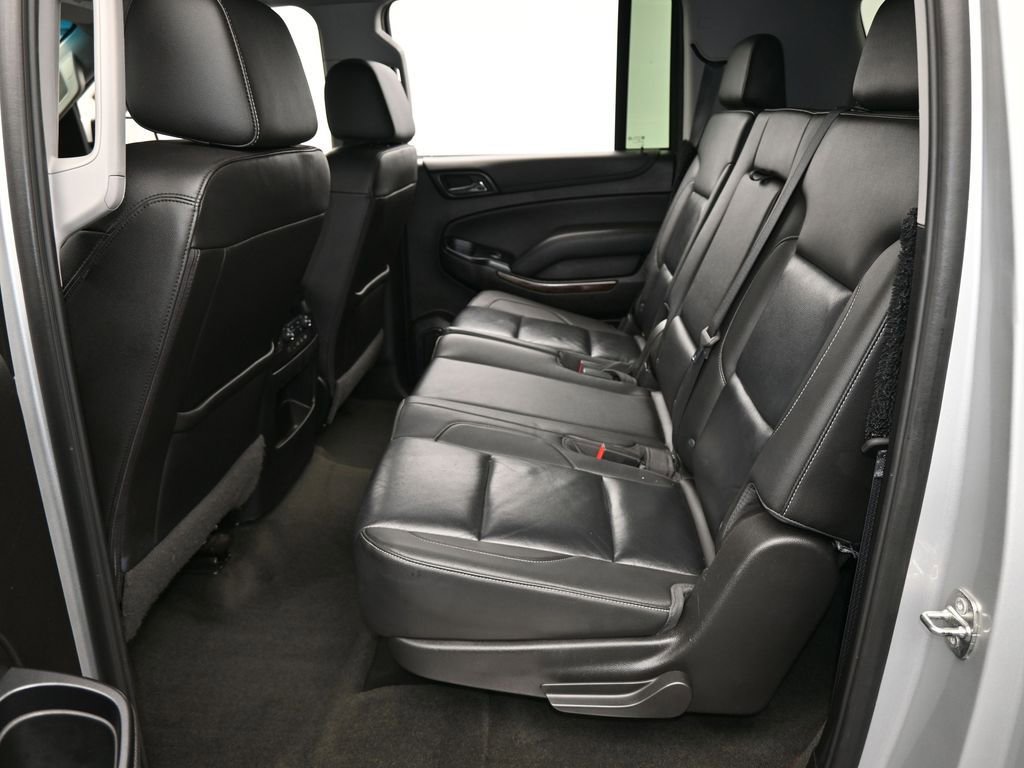 Used 2018 Chevrolet Suburban LT image 40
