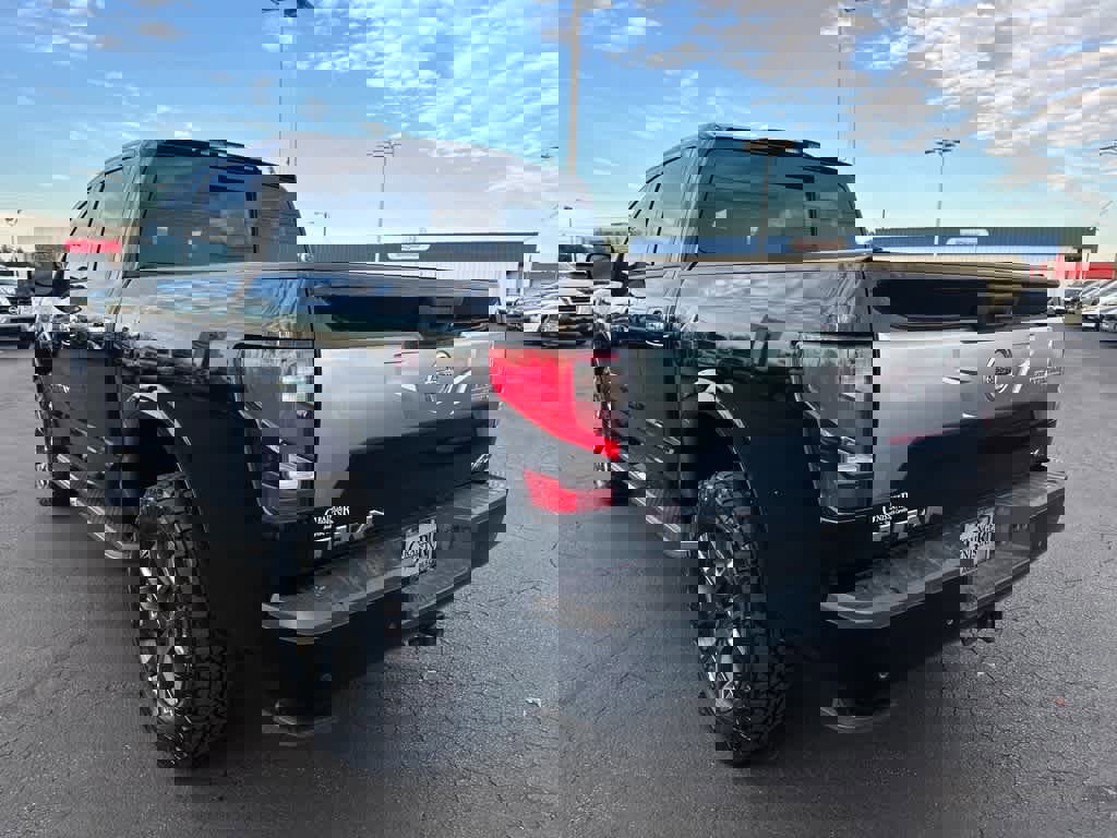 Used 2021 Nissan Titan Platinum Reserve w/ Moonroof Package image 5