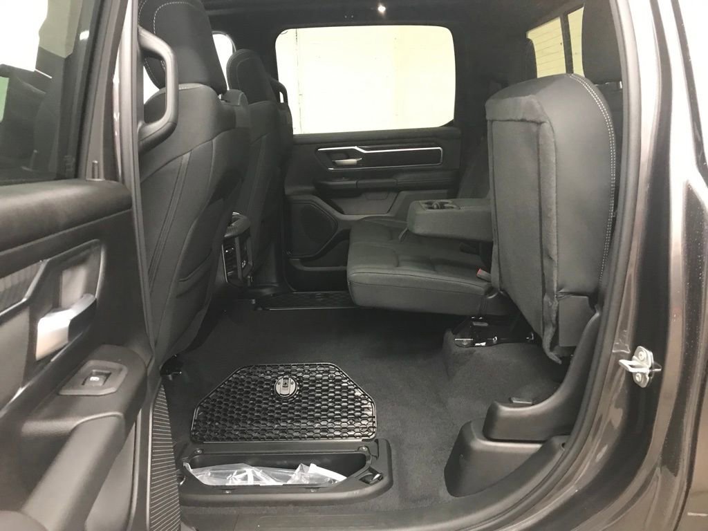 New 2026 RAM 1500 4x4 Crew Cab image 41