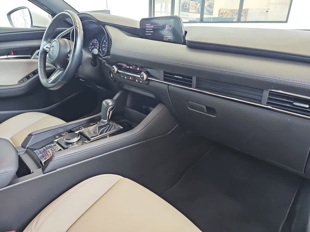 Used 2019 MAZDA MAZDA3 AWD Hatchback w/ Preferred Pkg image 21
