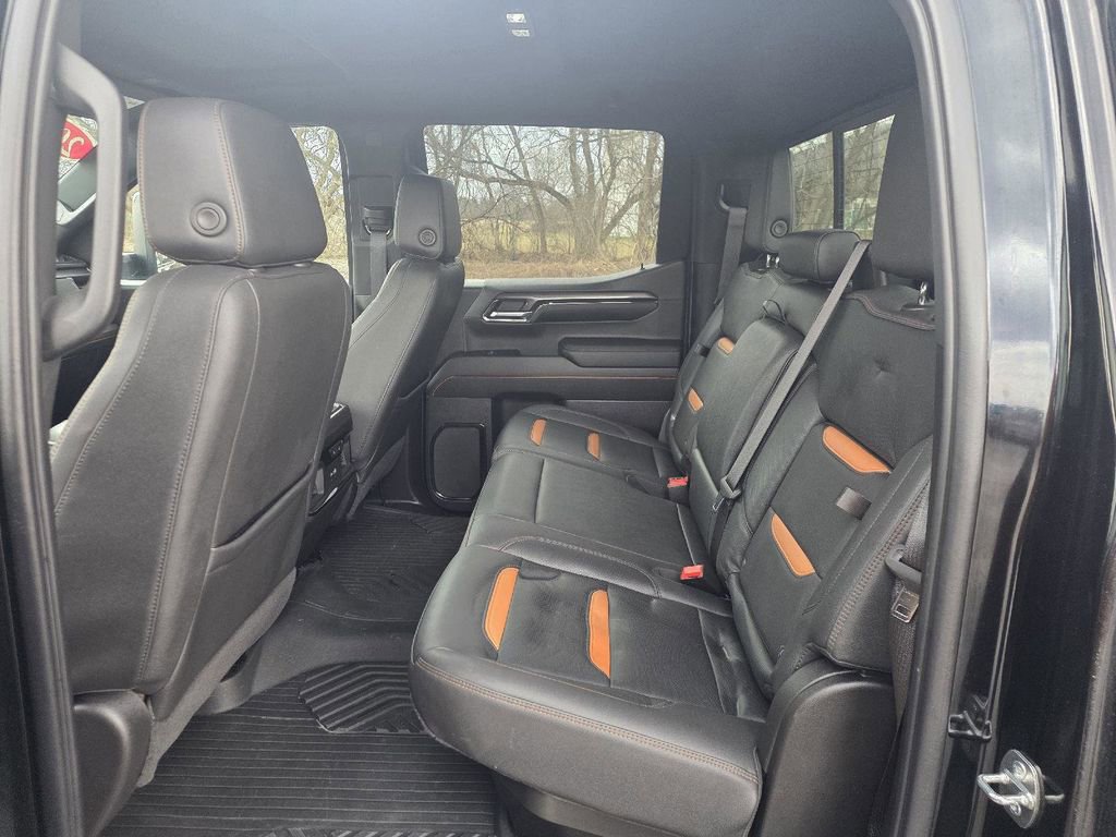 Used 2024 GMC Sierra 1500 AT4 w/ Technology Package image 24