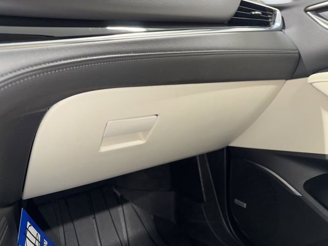 Used 2023 Buick Enclave Avenir w/ Avenir Technology Package image 31