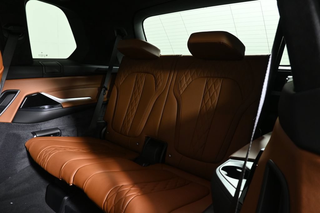 New 2027 BMW X7 M60i AWD/4WD image 34