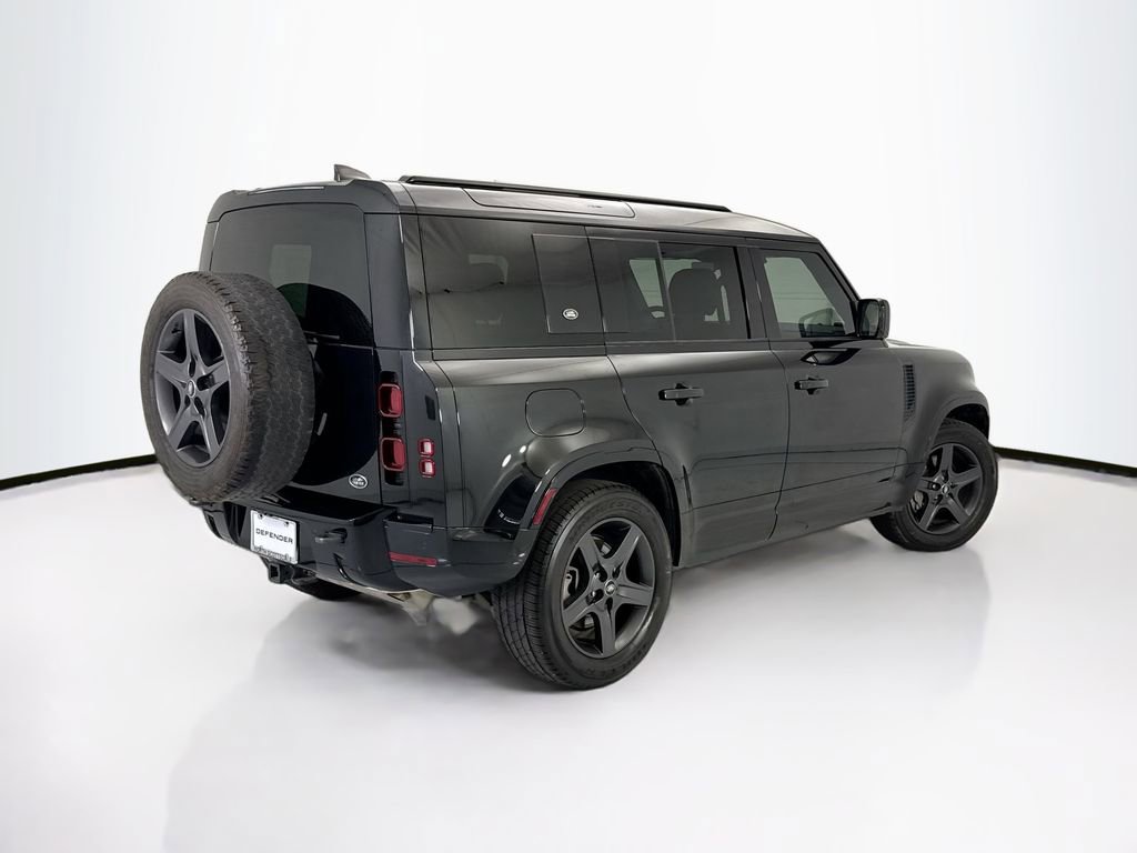 Used 2023 Land Rover Defender 110 X-Dynamic SE AWD/4WD image 5