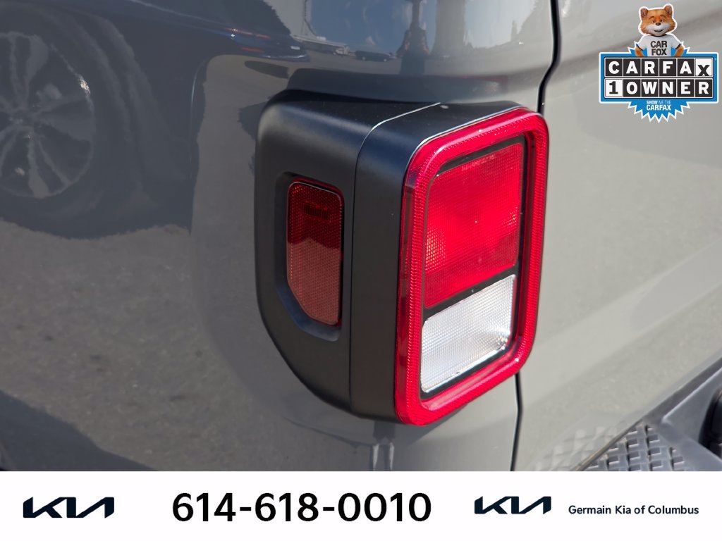 Used 2022 Jeep Gladiator Overland w/ Trailer Tow Package AWD/4WD image 15