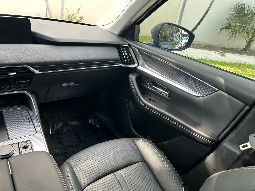 Used 2025 MAZDA CX-90 3.3 Turbo w/ Preferred Package image 11
