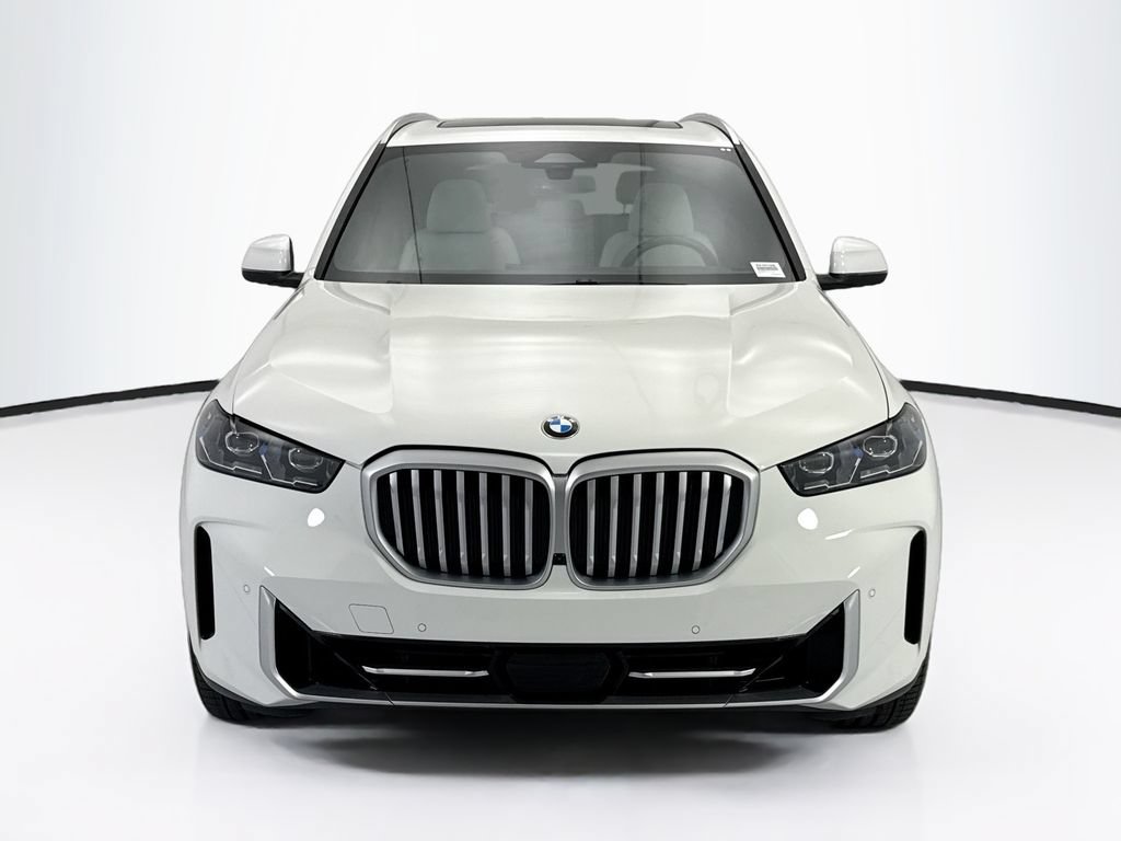 Certified 2026 BMW X5 xDrive40i w/ Climate Comfort Package AWD/4WD image 2