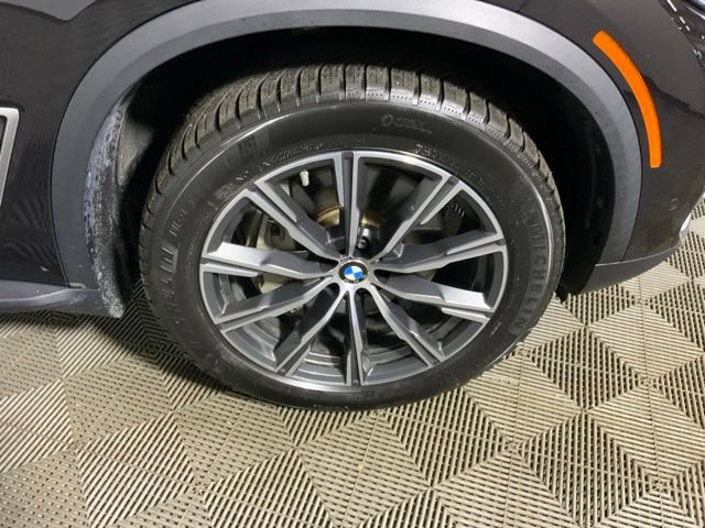 Used 2019 BMW X5 xDrive50i w/ Executive Package AWD/4WD image 36