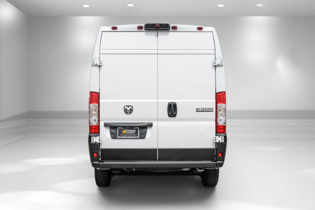 Used 2025 RAM ProMaster 2500 w/ Convenience Group FWD image 7