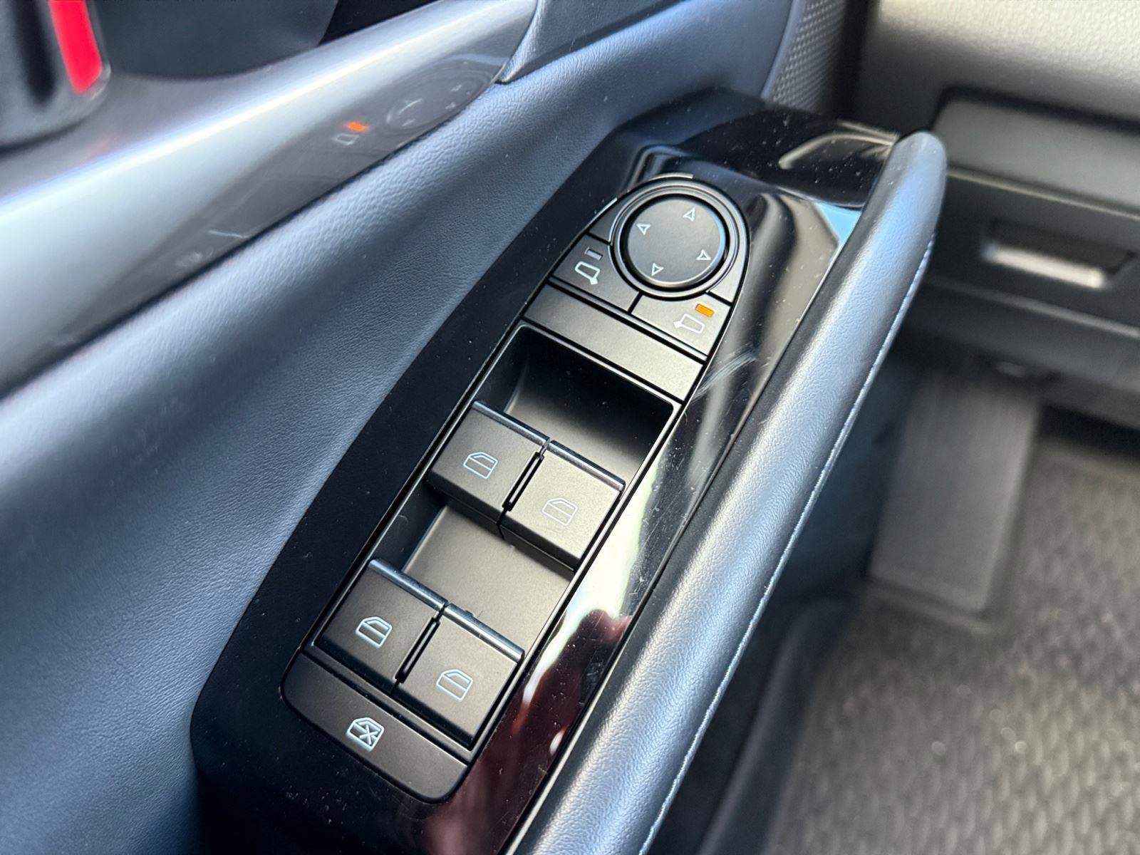 Used 2025 MAZDA CX-30 AWD 2.5 S w/ Select Sport Pkg image 18