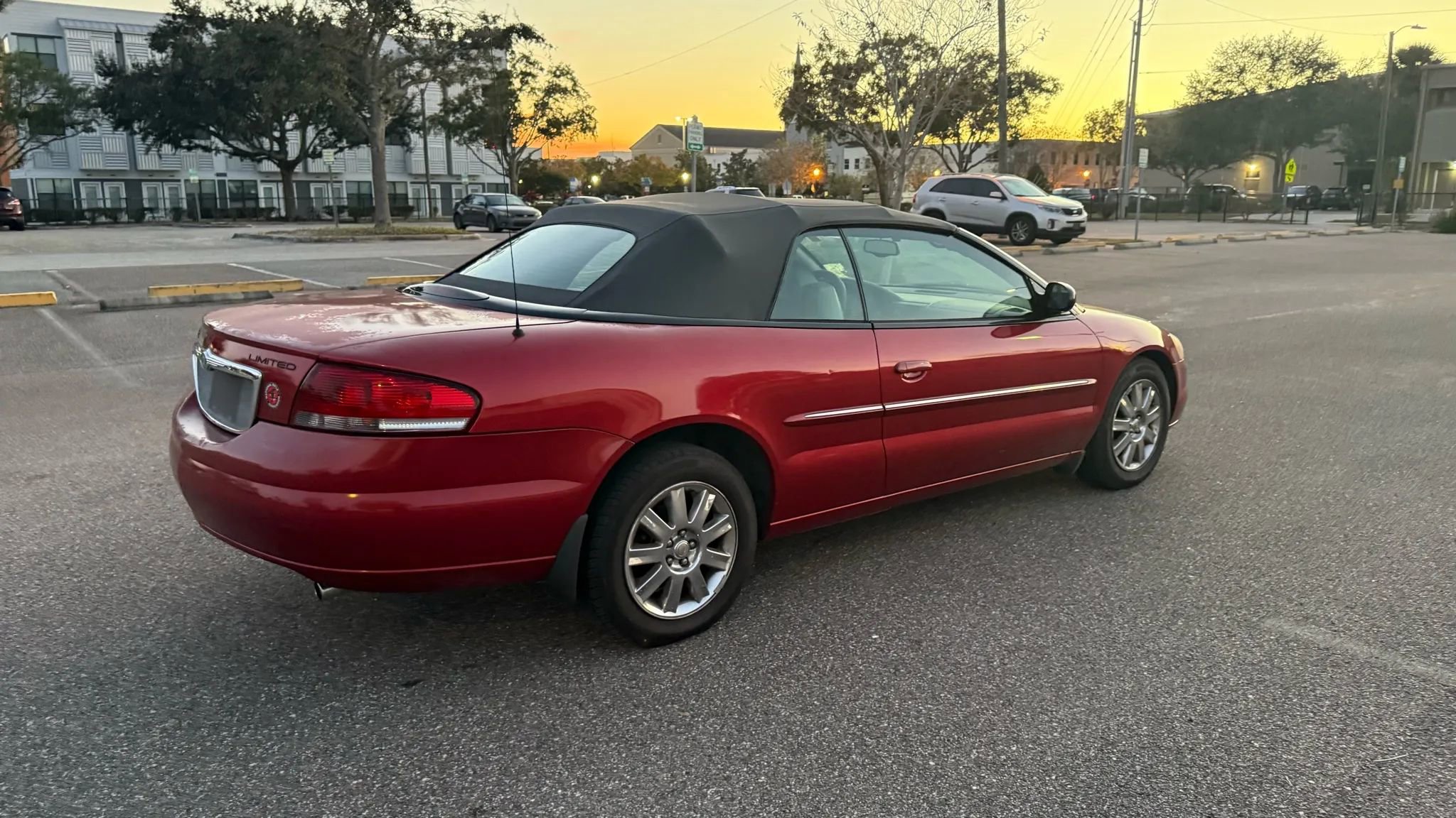 Used 2006 Chrysler Sebring Limited image 6