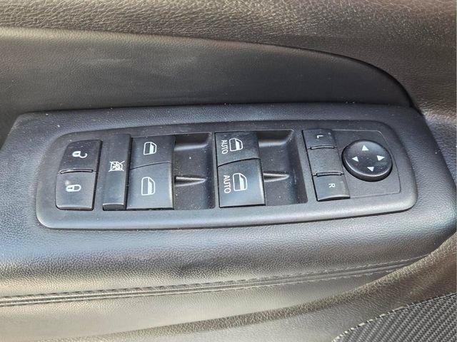 Used 2021 Jeep Grand Cherokee Laredo X RWD image 23