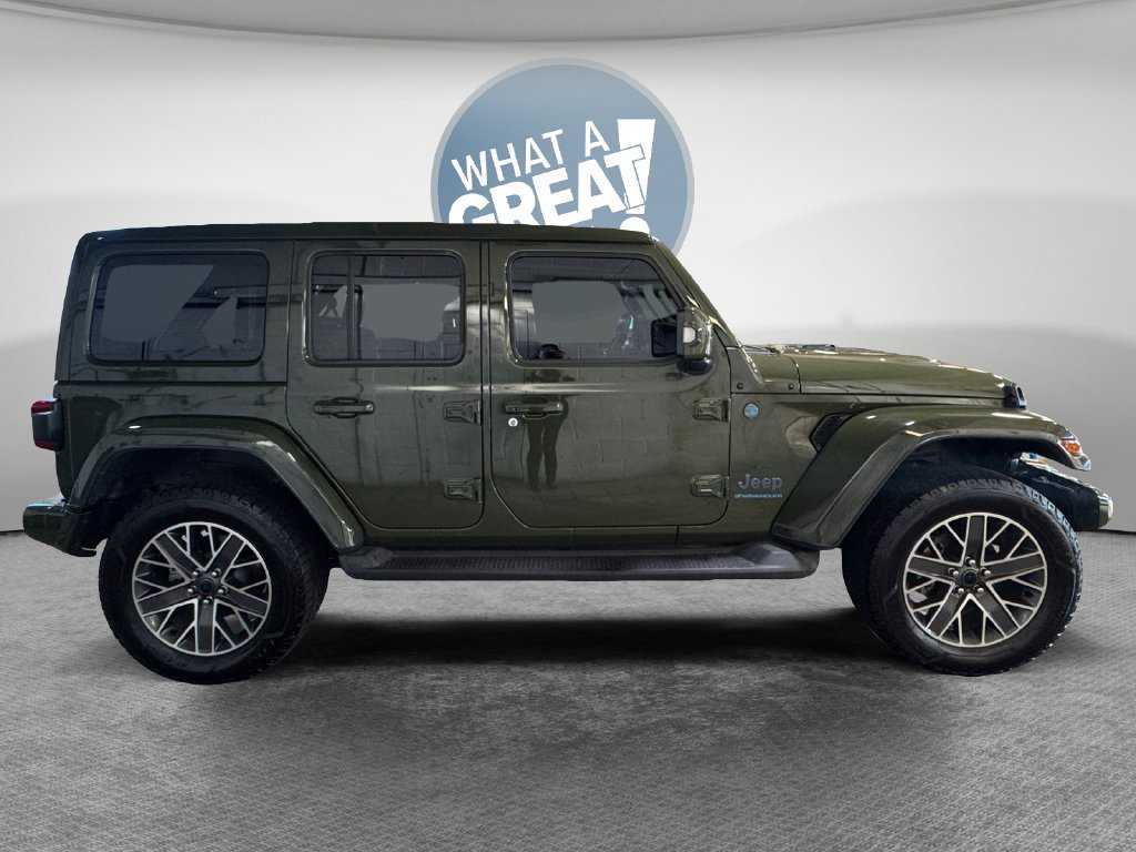 Used 2024 Jeep Wrangler High Altitude AWD/4WD image 2
