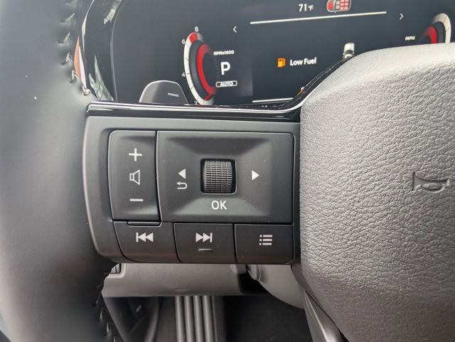 New 2026 Nissan Pathfinder Platinum image 17