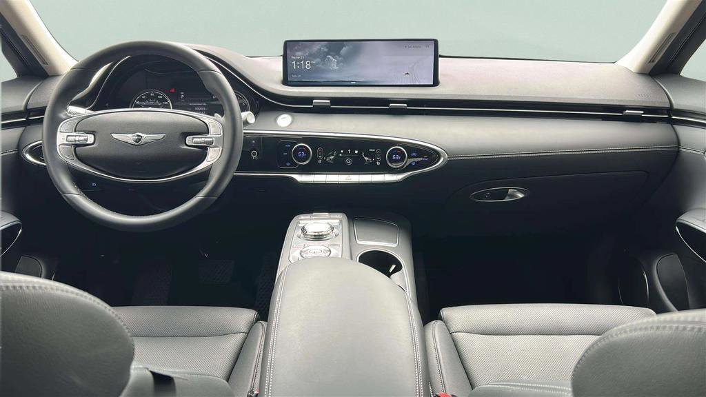 Used 2025 Genesis GV70 2.5T AWD/4WD image 25