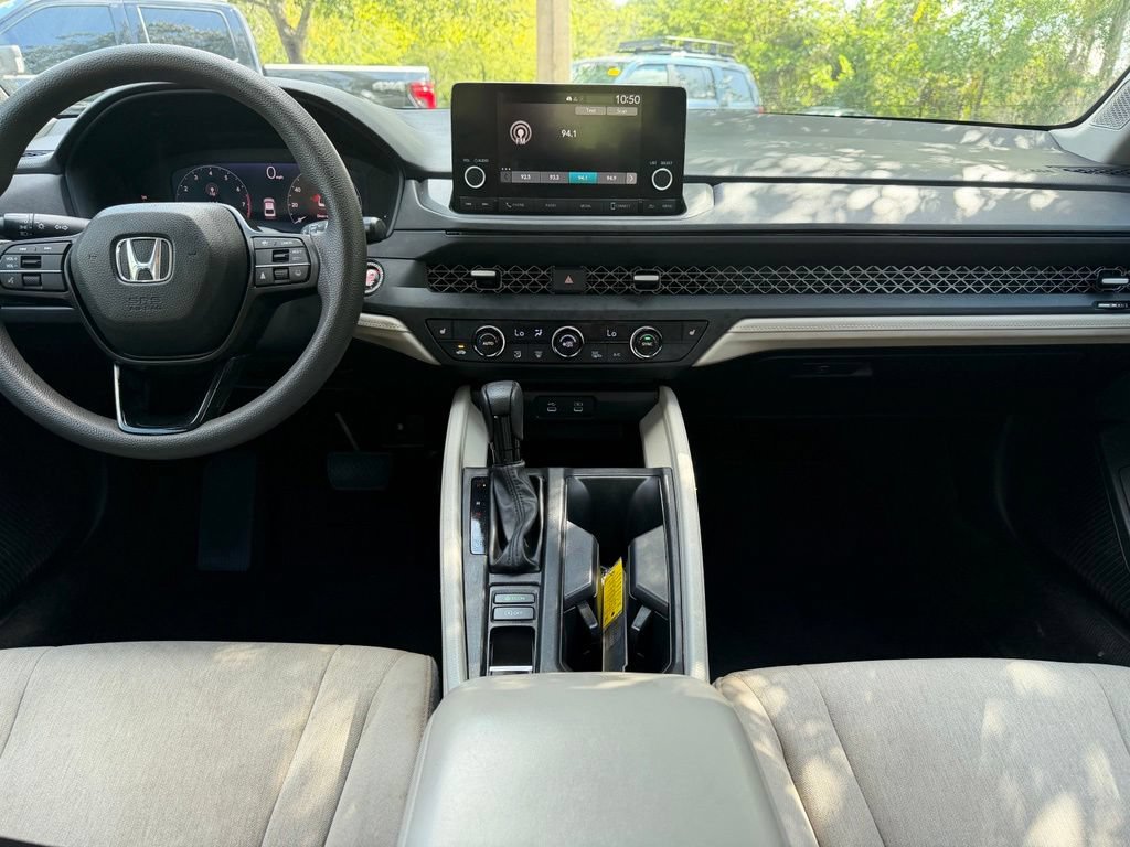 Certified 2023 Honda Accord EX image 12