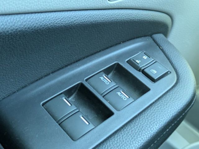 Used 2019 Honda Pilot Touring image 25