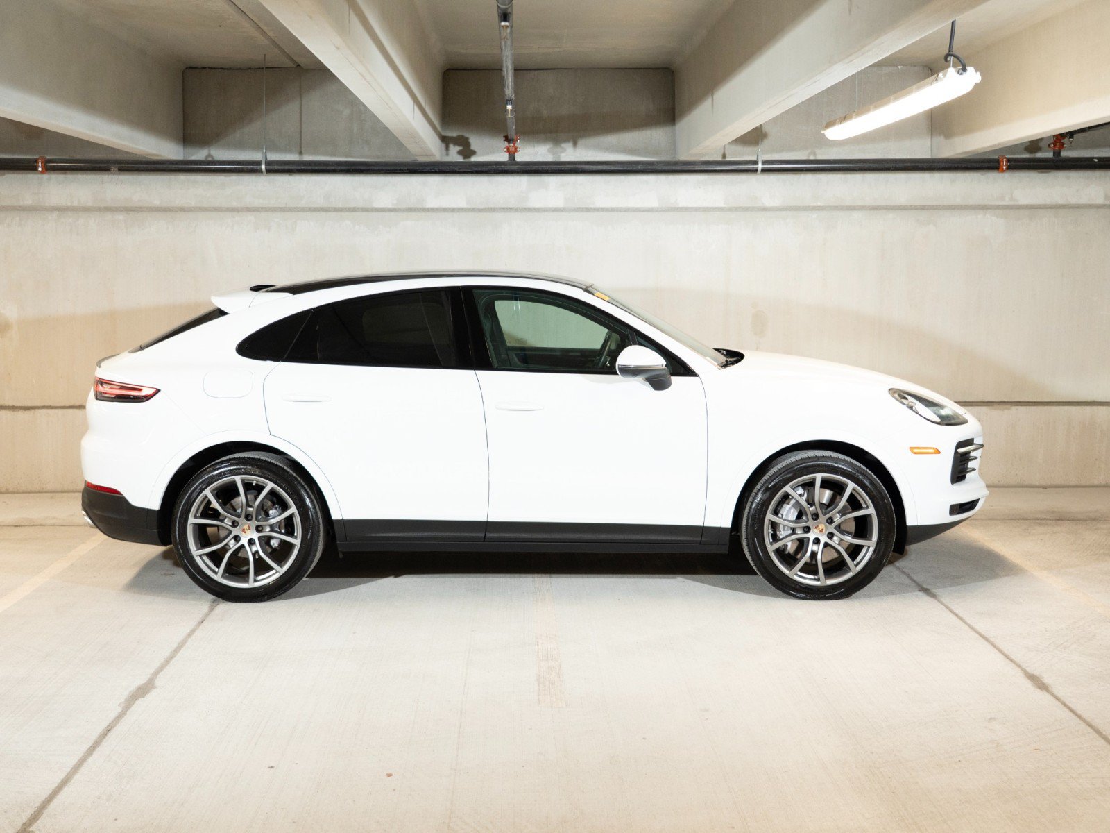 Certified 2023 Porsche Cayenne Coupe AWD/4WD image 8