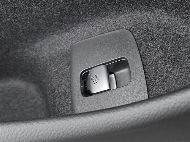 New 2026 Mercedes-Benz E 350 4MATIC Sedan image 20