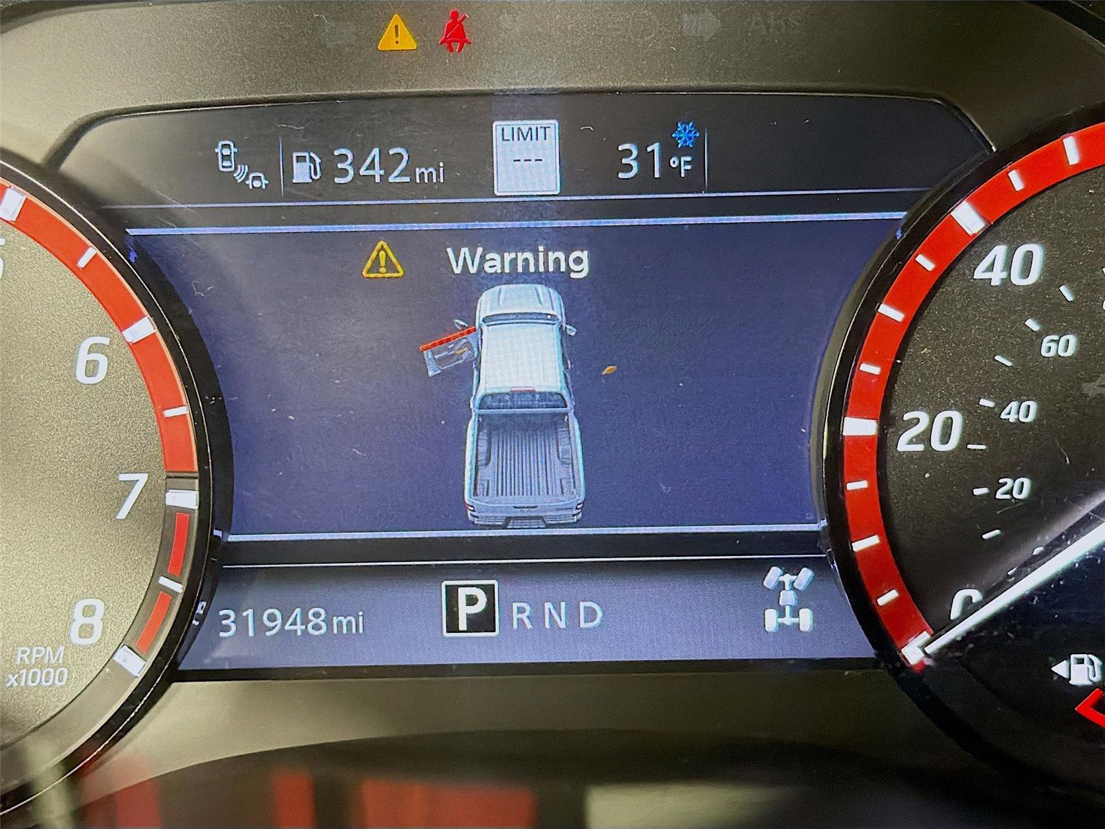 Used 2022 Nissan Frontier PRO-4X w/ Pro-4X Premium Package image 13