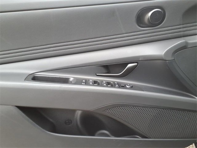 New 2026 Hyundai Elantra SEL Sport w/ Cargo Package image 7