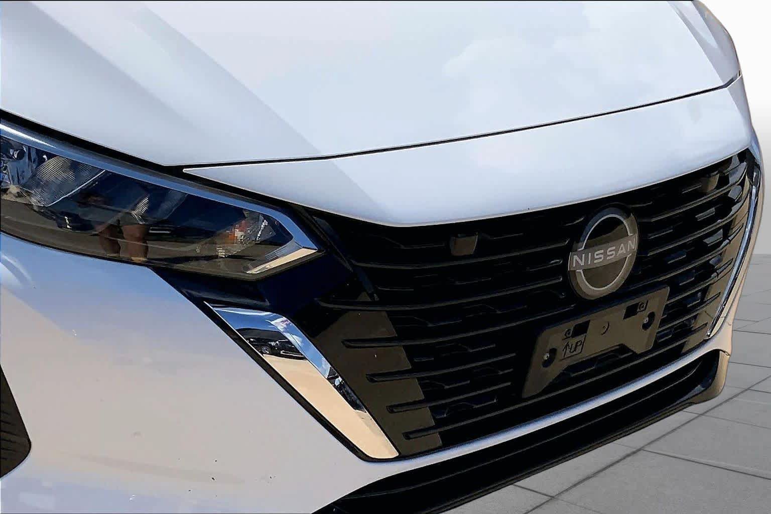 Used 2024 Nissan Sentra SV FWD image 28
