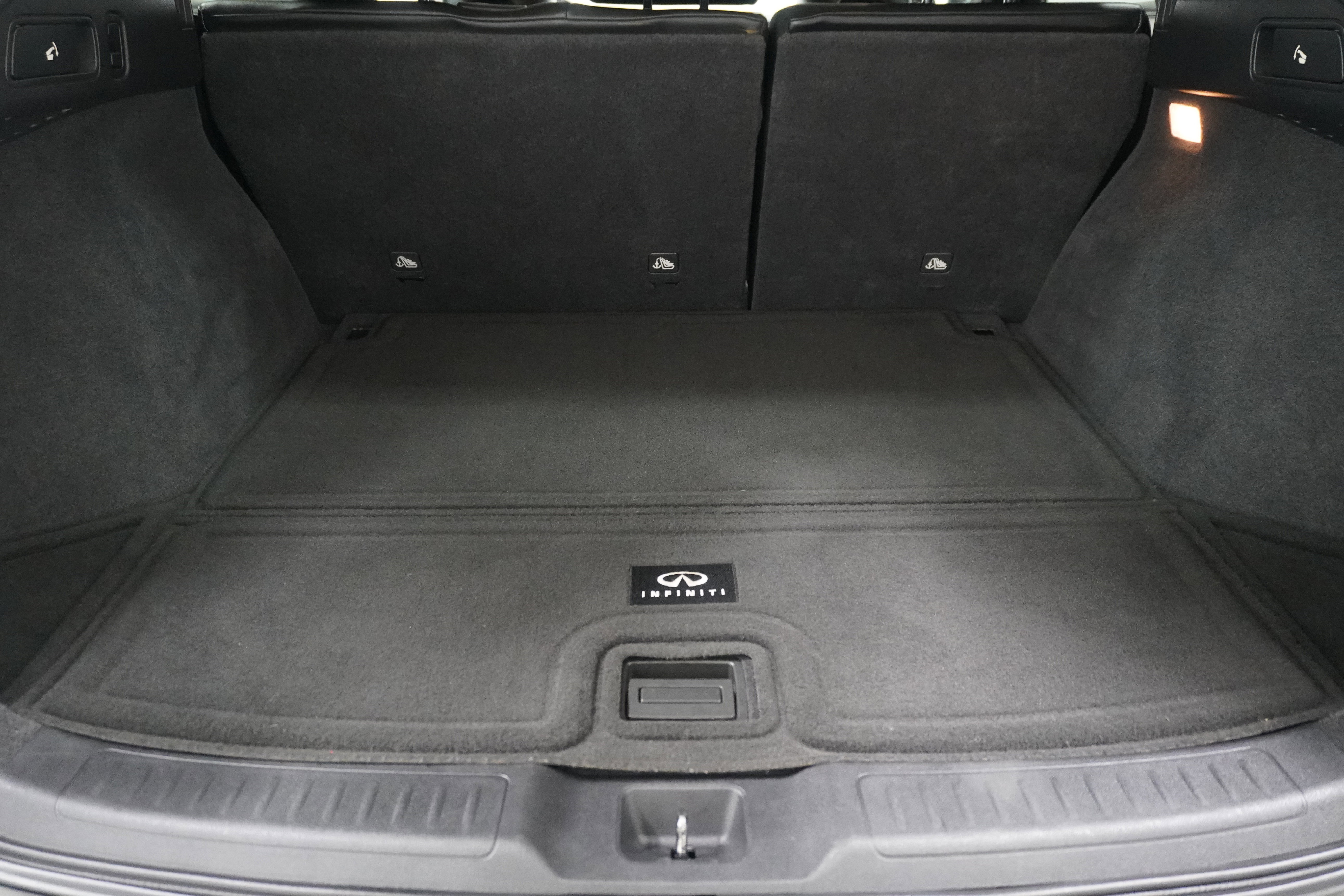 Used 2019 INFINITI QX50 Essential w/ Cargo Package image 27