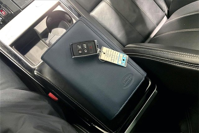 Used 2021 Land Rover Range Rover Velar S image 36