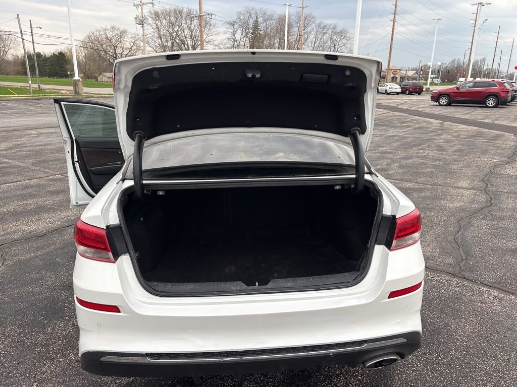 Used 2020 Kia Optima LX image 9