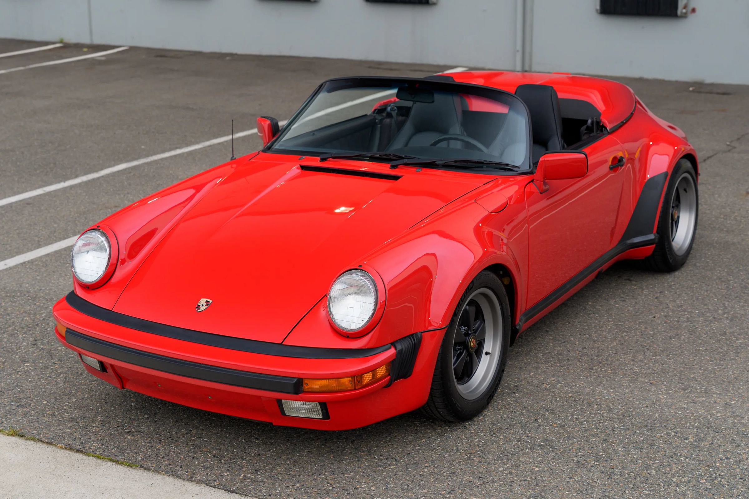 Used 1989 Porsche 911 Carrera RWD image 47