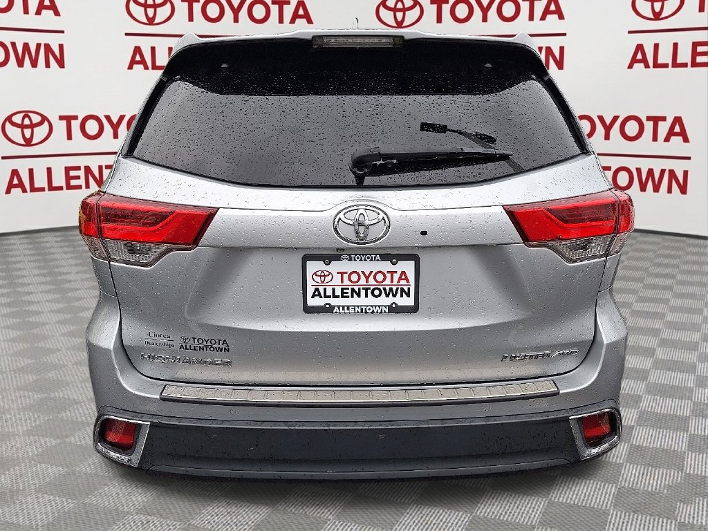 Used 2018 Toyota Highlander Limited Platinum w/ Carpet Mat Package (TMS) AWD/4WD image 5