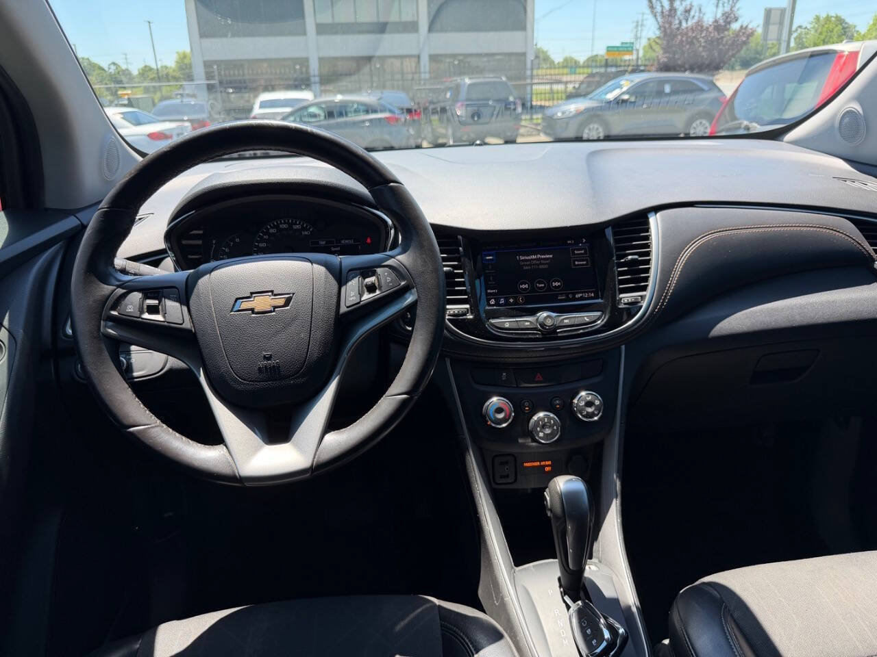Used 2022 Chevrolet Trax LT w/ Redline Edition AWD/4WD image 16