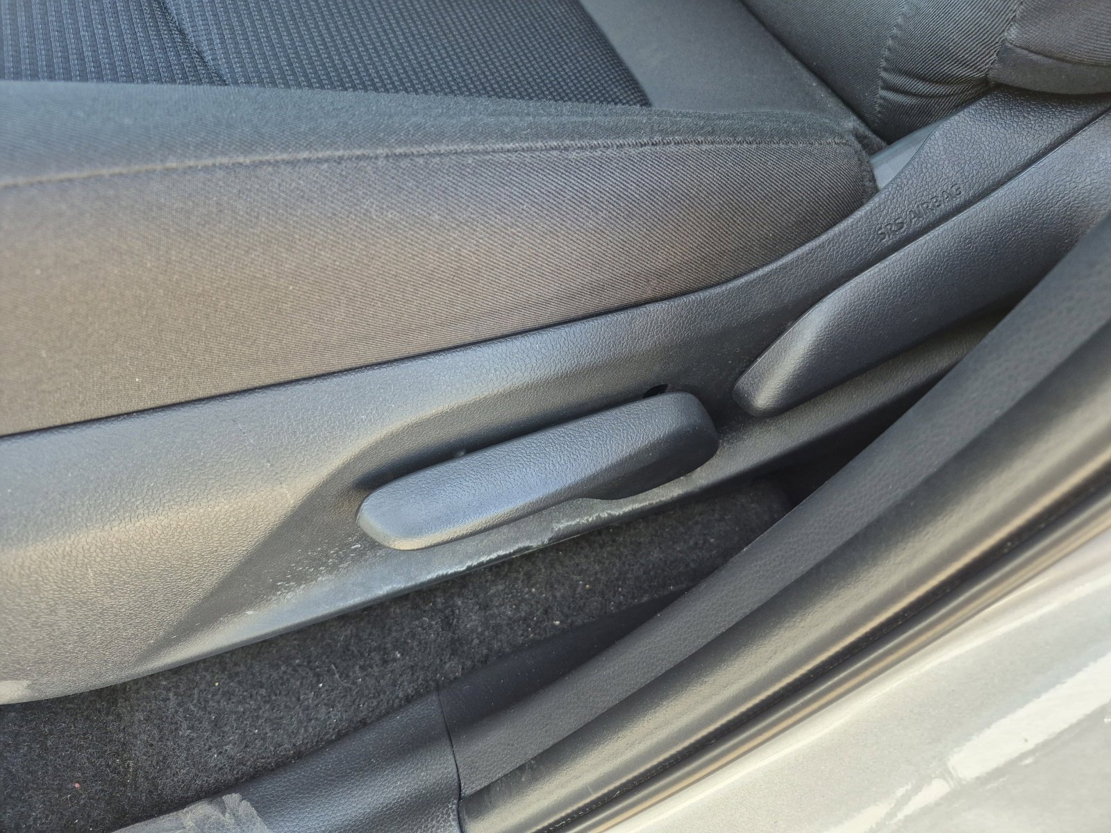 Used 2025 Toyota RAV4 LE image 15