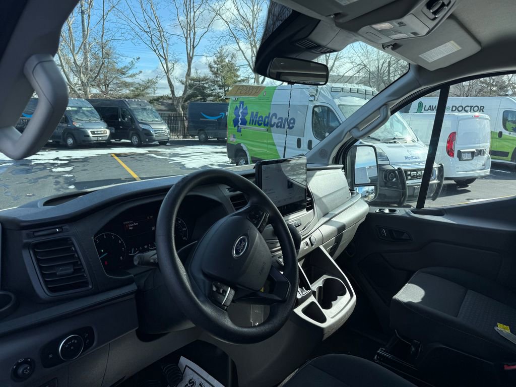 Used 2022 Ford Transit 350 XLT image 10