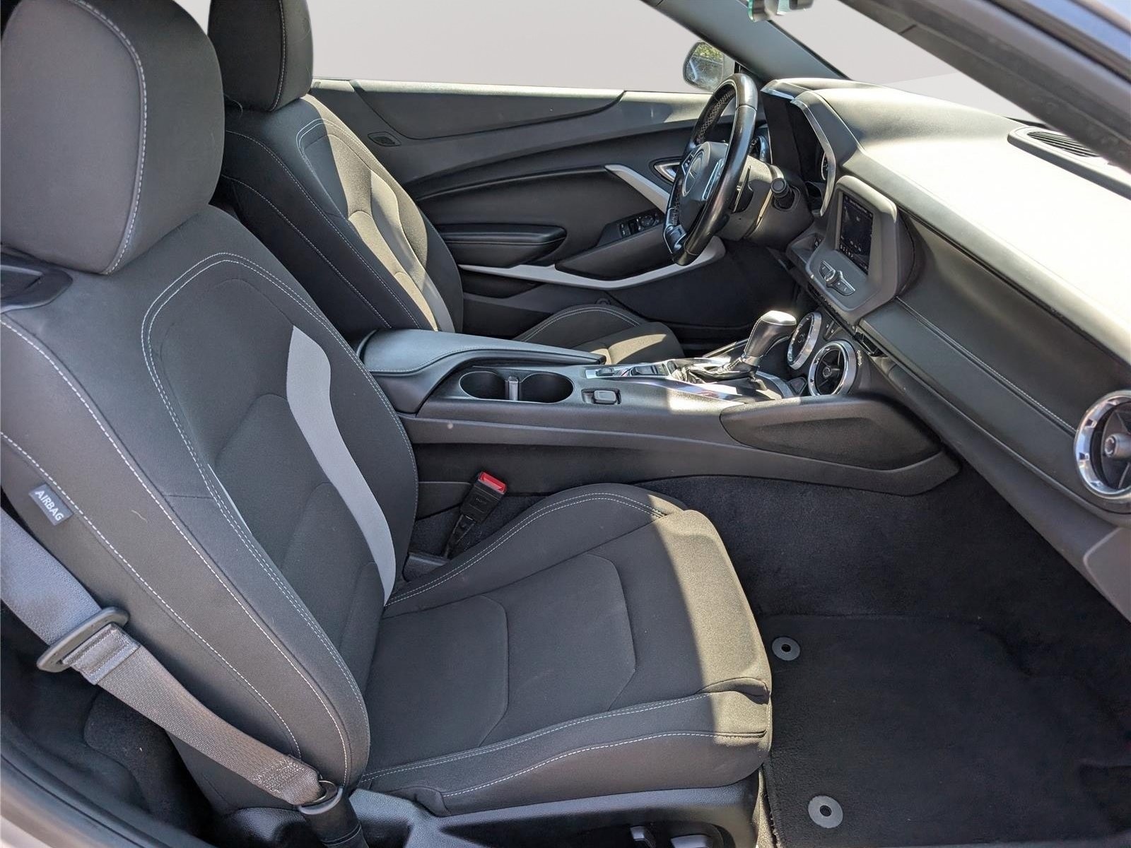 Used 2023 Chevrolet Camaro LT RWD image 10