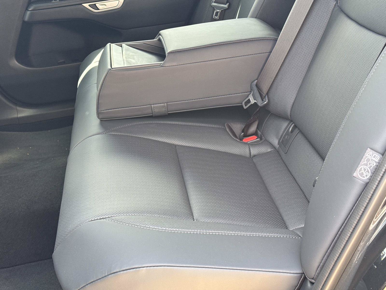 New 2026 Lexus ES 350h AWD image 17