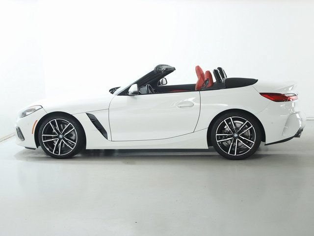 Certified 2023 BMW Z4 sDrive30i w/ Premium Package RWD image 38