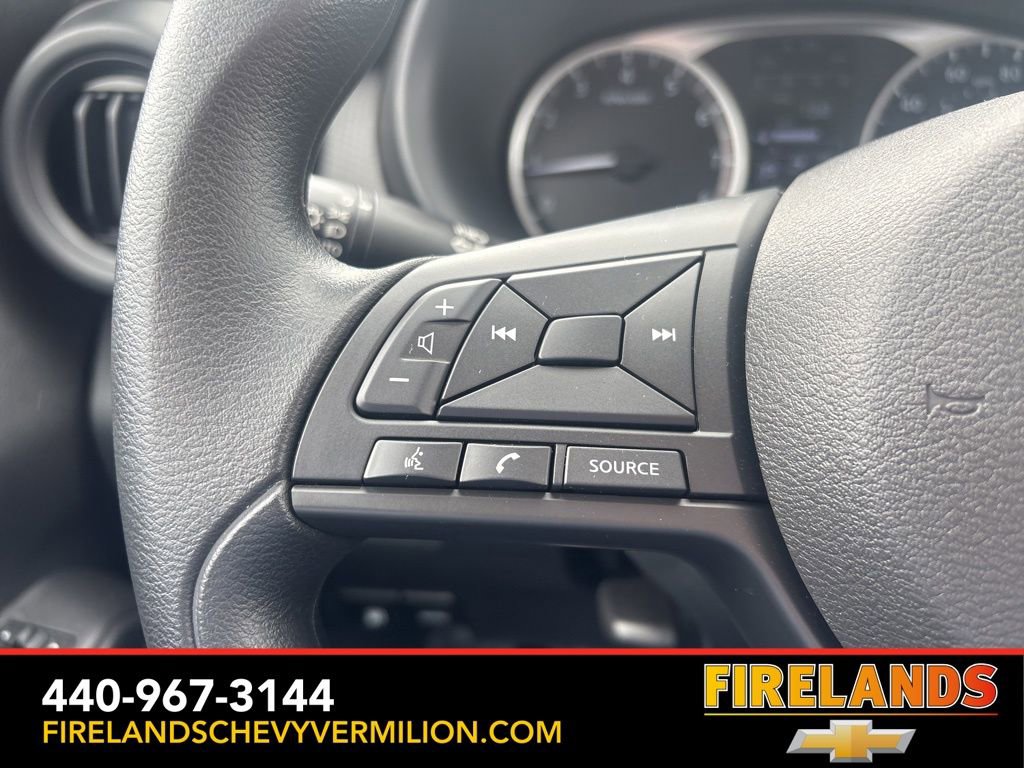 Used 2025 Nissan Kicks Play S image 17