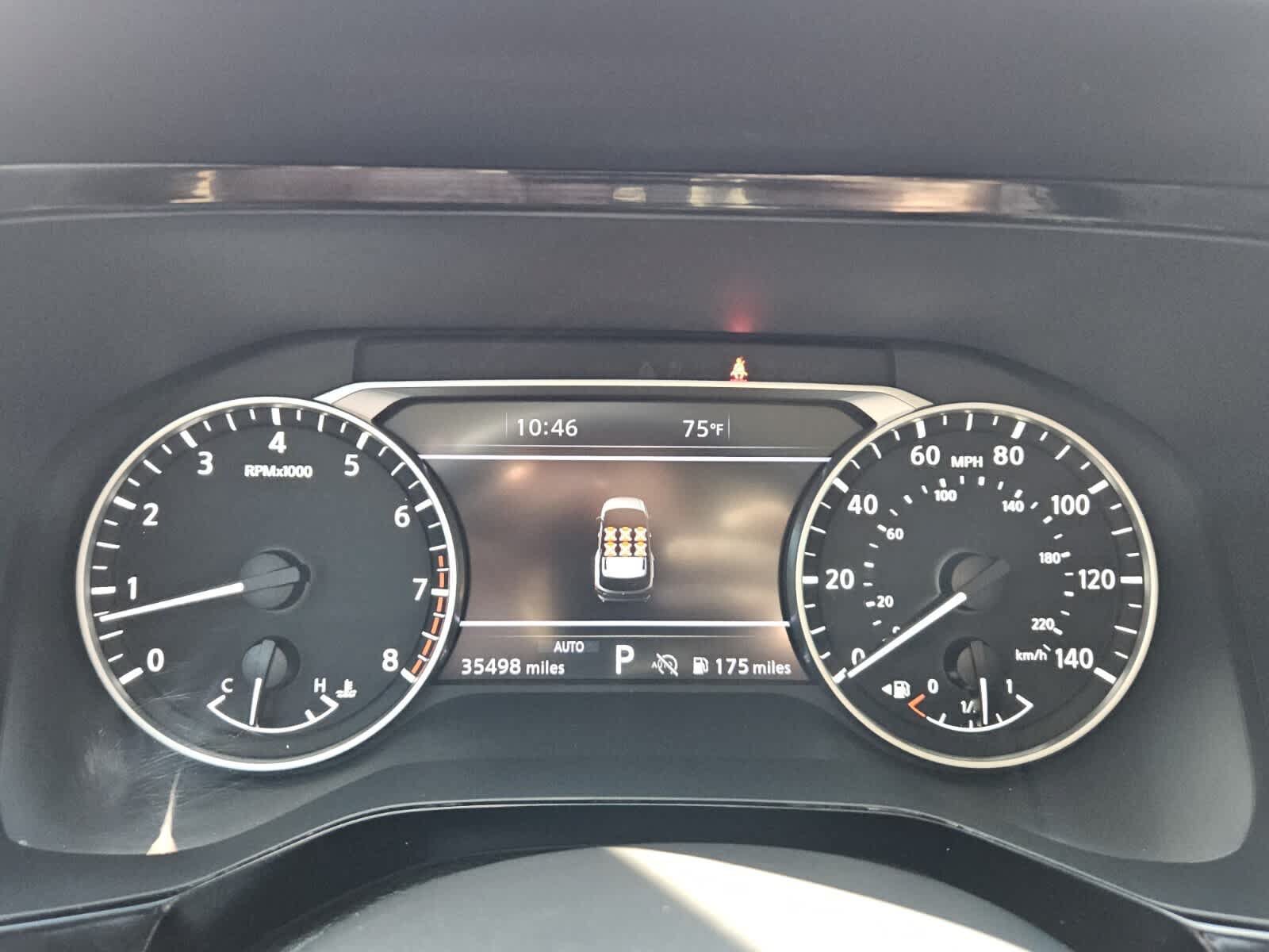 Used 2023 Nissan Pathfinder SL AWD/4WD image 14