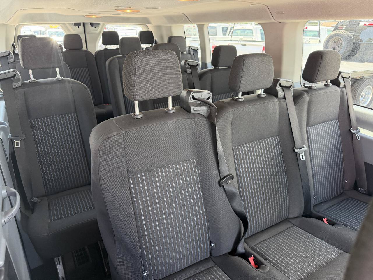 Used 2017 Ford Transit 350 XL RWD image 7