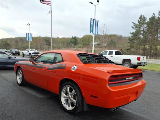Used 2010 Dodge Challenger R/T RWD image 5